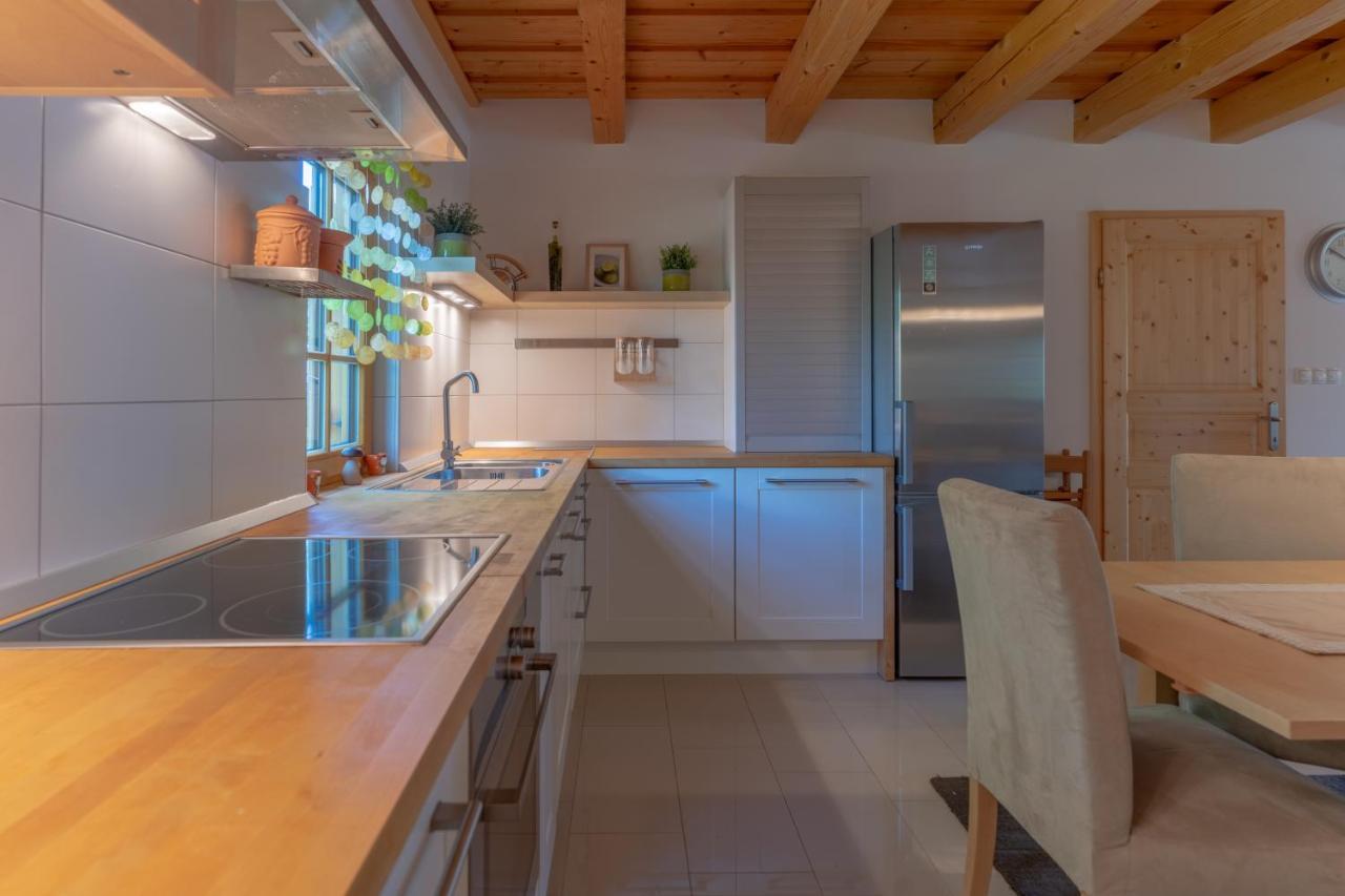 Chalet Haloze Pristava Exterior foto
